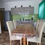 شقة أبارتمنت بيجالا لادجا
