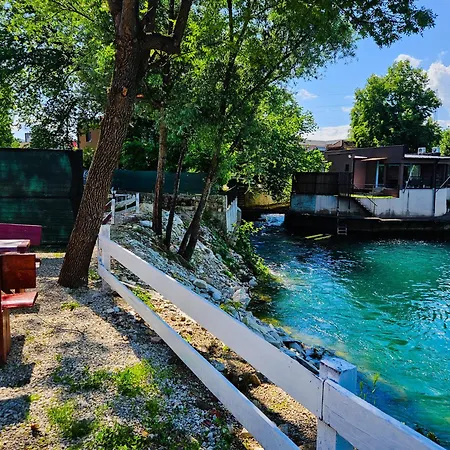 Bijela Ladja Apartman *