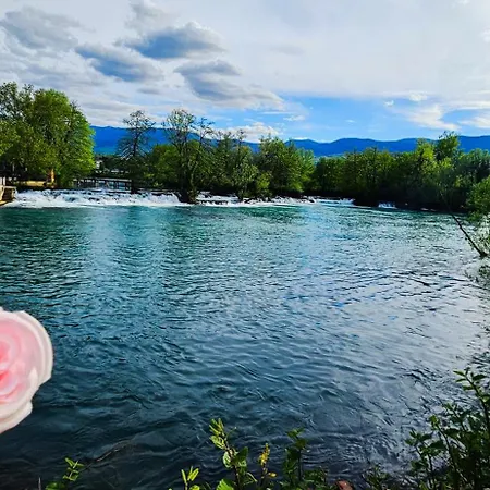 Bijela Ladja Apartman *