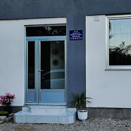 Bijela Ladja * Bihać